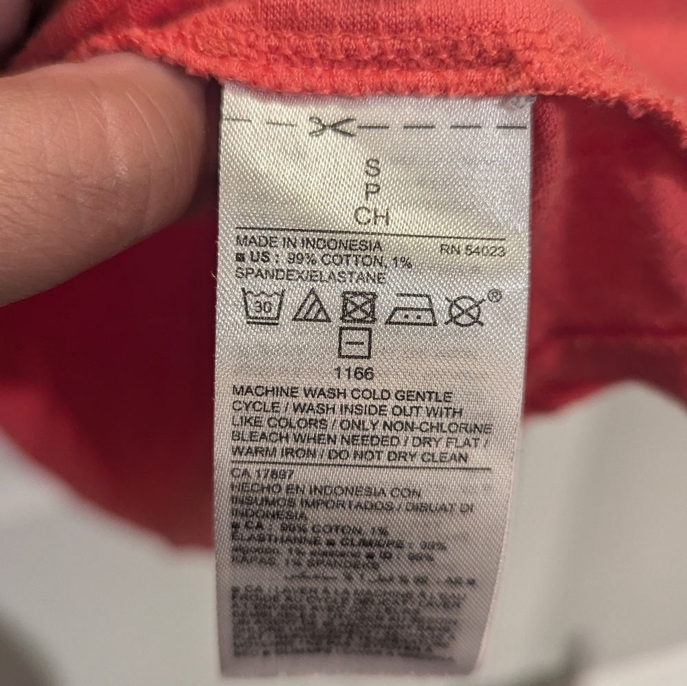 Old Navy Cotton Shirt‎ - Picture 4 of 4